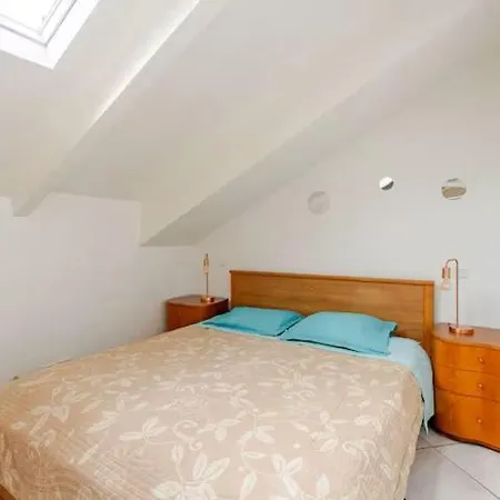 2p Carre D'or, Hypercentre شقة نيس